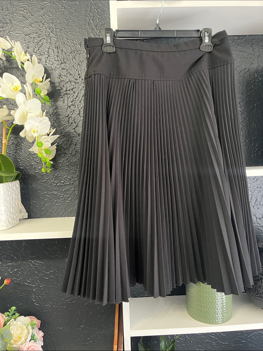 Paniz Black Pleated A-Line Skirt